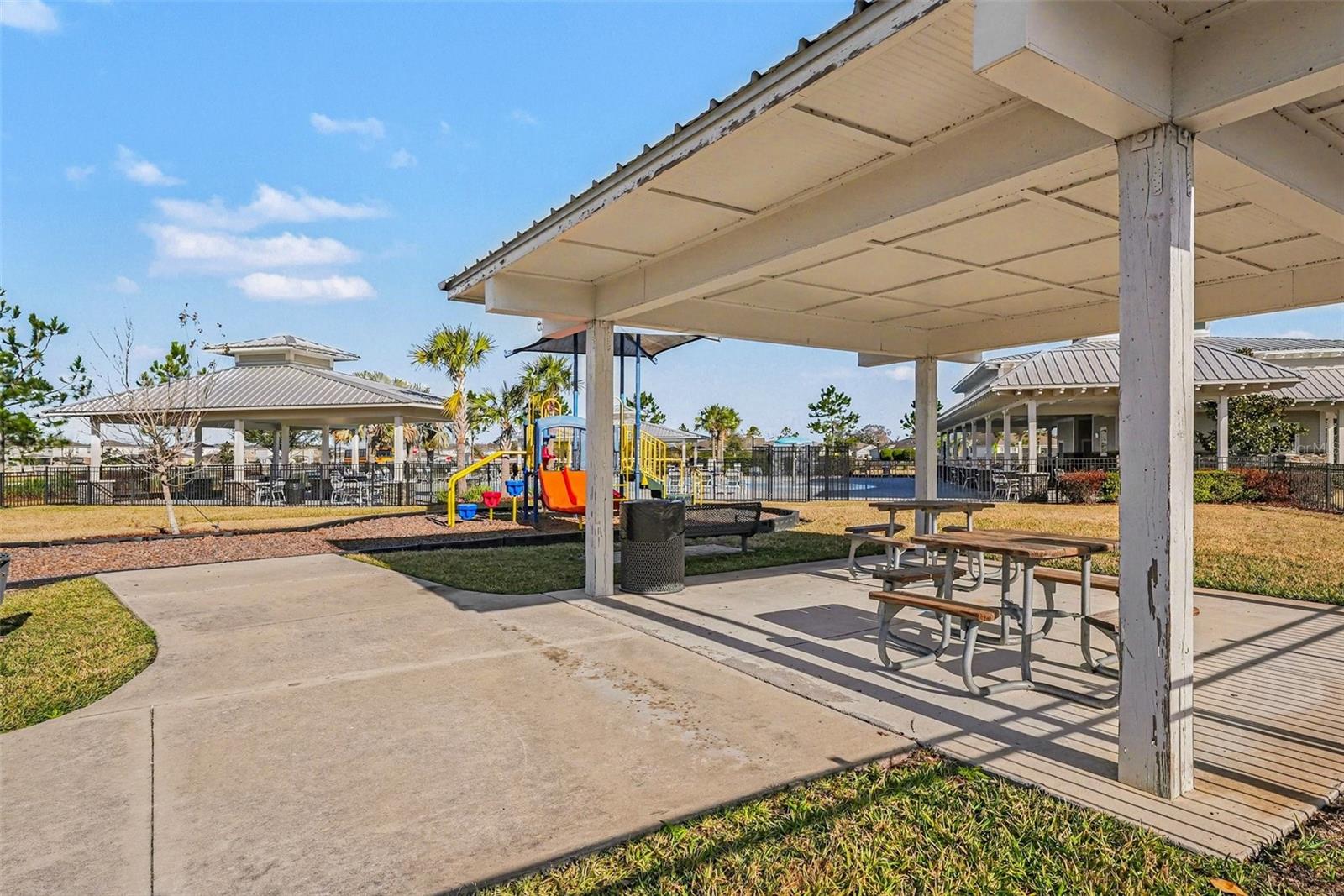 Image 30 of 32 For 18400 Hunters Meadow Walk