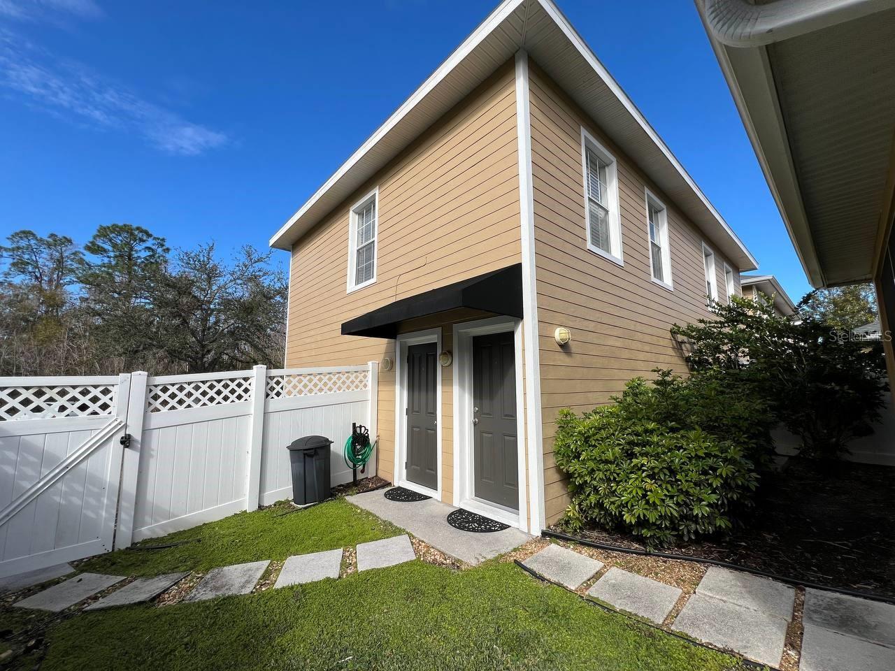 Image 2 of 11 For 14541 Cotswolds Drive B