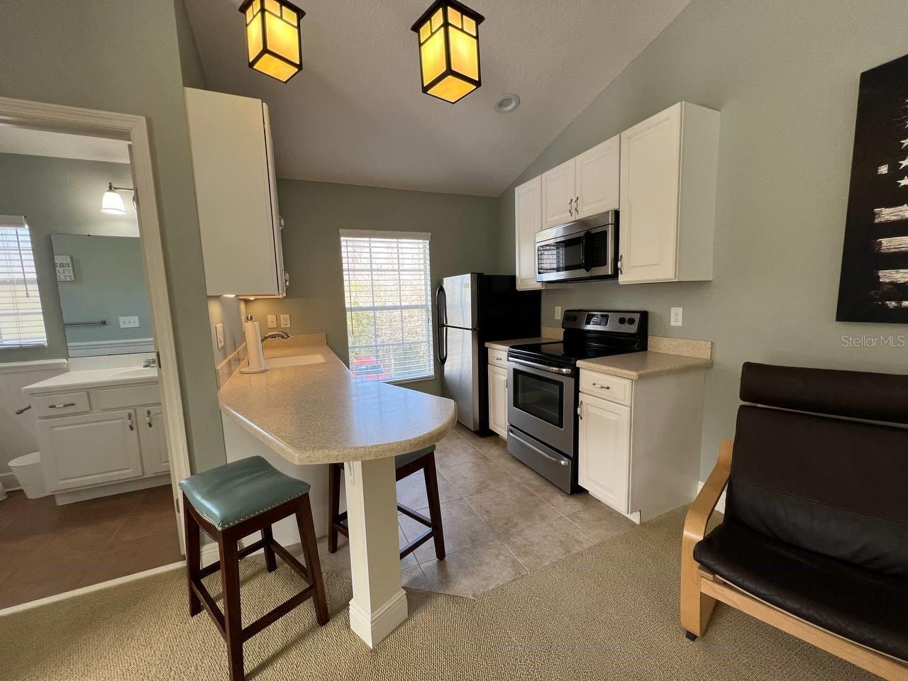 Image 8 of 11 For 14541 Cotswolds Drive B