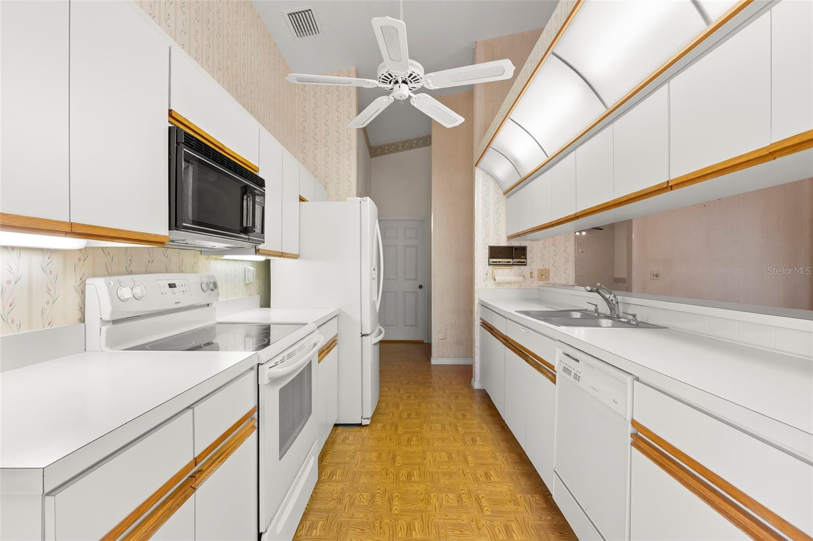 Image 16 of 42 For 5245 Venice Way Ne