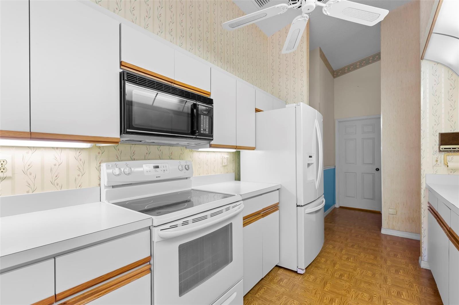 Image 18 of 42 For 5245 Venice Way Ne