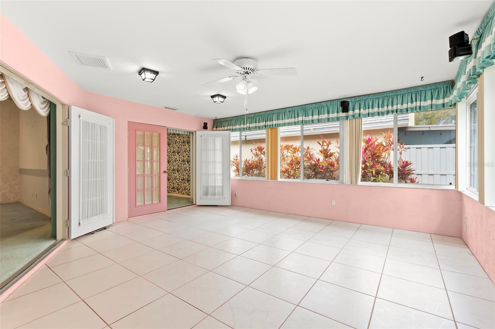 Image 21 of 42 For 5245 Venice Way Ne