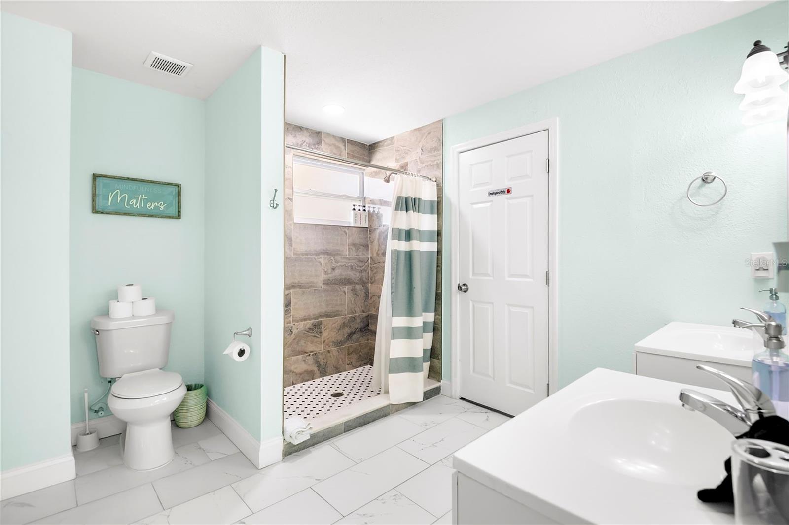 Image 24 of 38 For 1613 Martin Luther King Jr Avenue