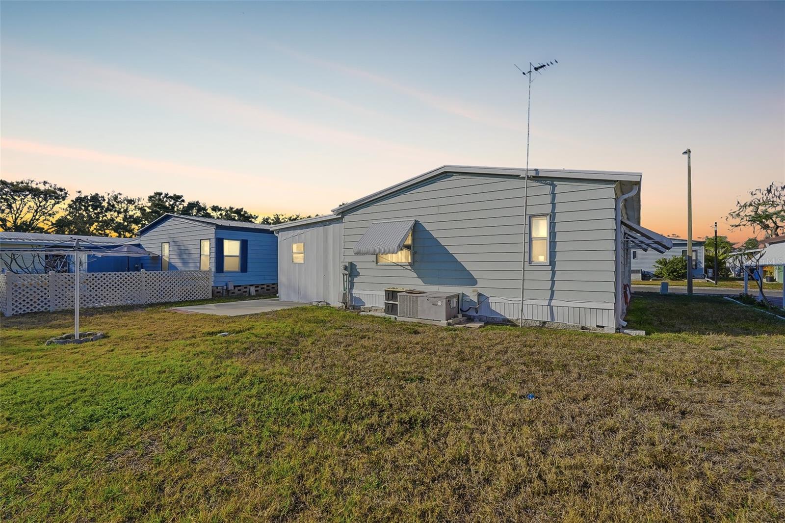 Image 22 of 31 For 82403 New Circle Drive N