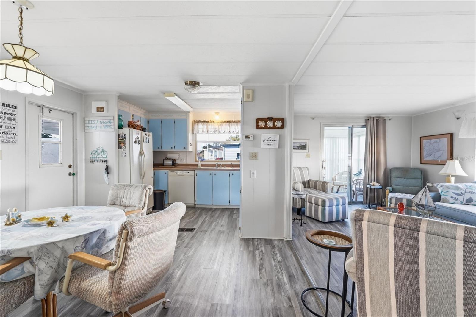 Image 6 of 31 For 82403 New Circle Drive N