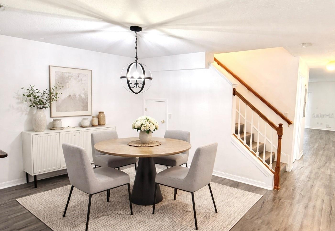 Image 10 of 36 For 9544 Charlesberg Drive