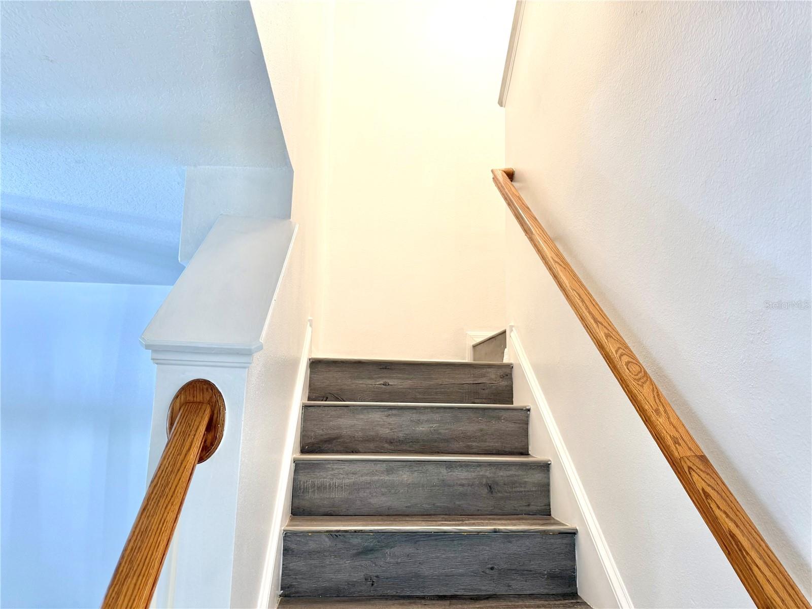 Image 16 of 36 For 9544 Charlesberg Drive