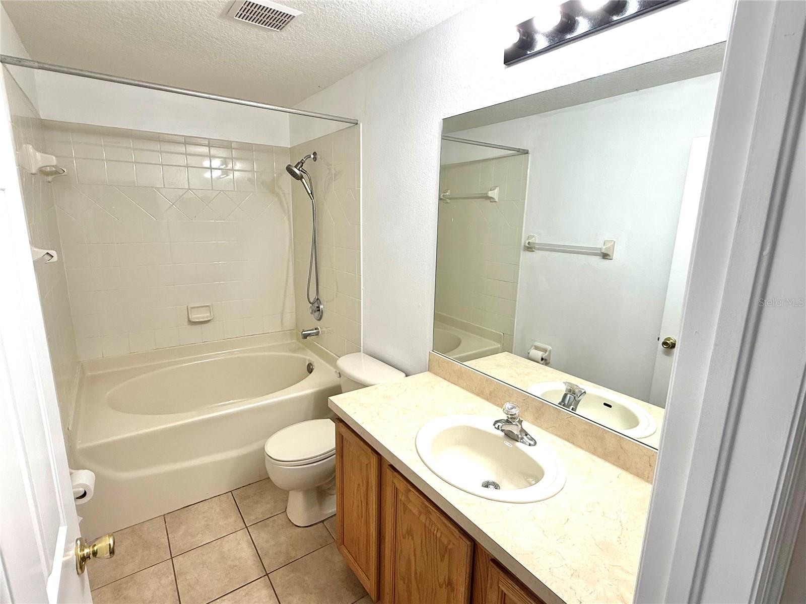 Image 22 of 36 For 9544 Charlesberg Drive