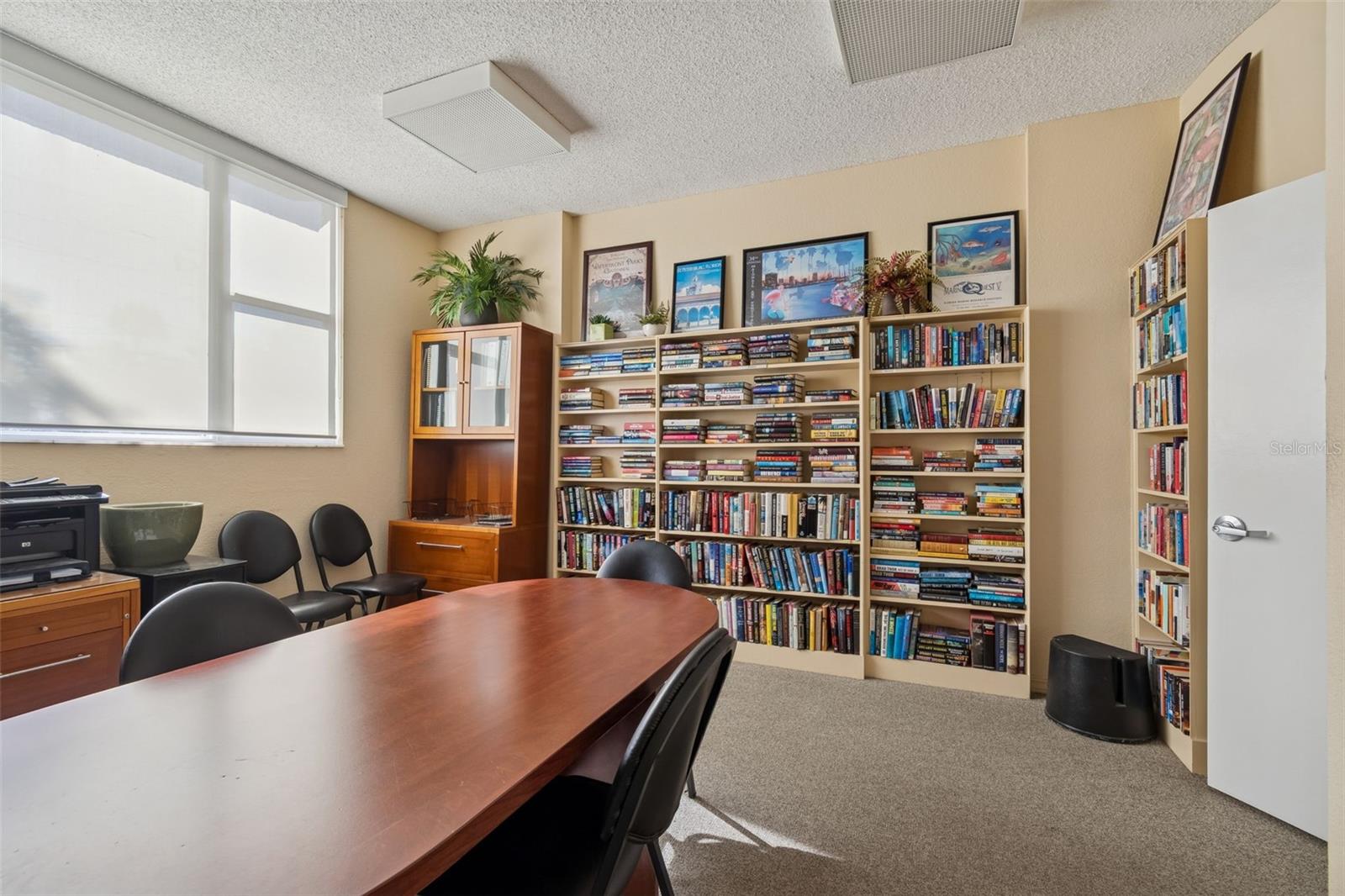 Image 46 of 48 For 700 Beach Drive Ne 701