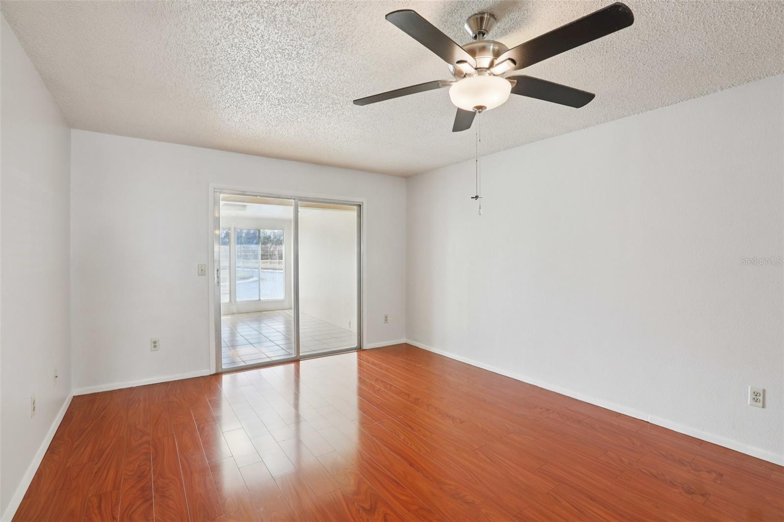 Image 10 of 30 For 28 Brigton Court