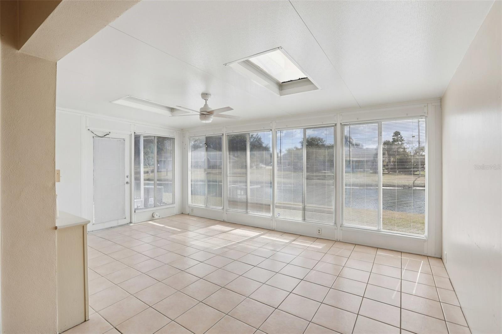 Image 23 of 30 For 28 Brigton Court