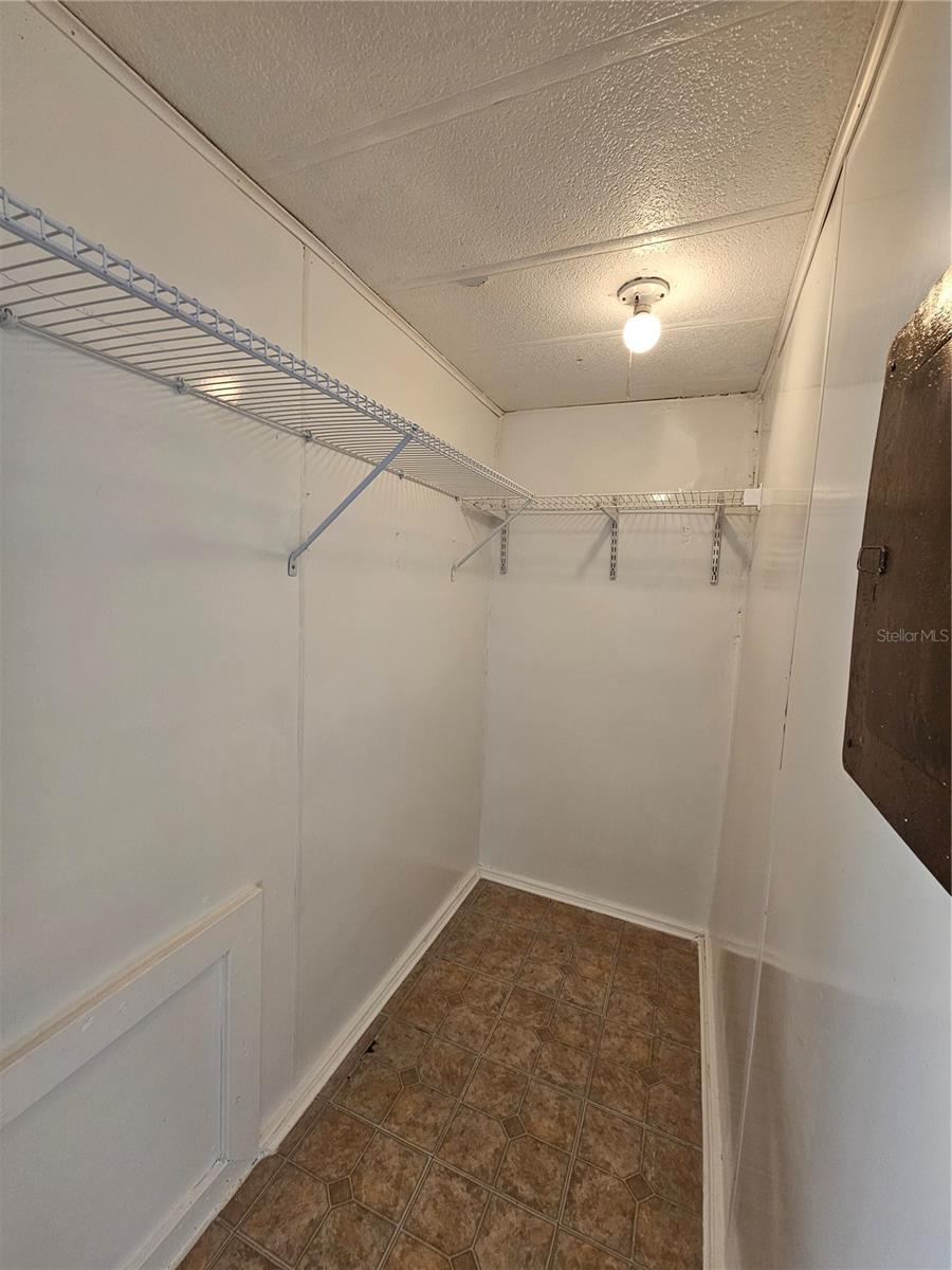 Image 10 of 19 For 2330 Patterson Street