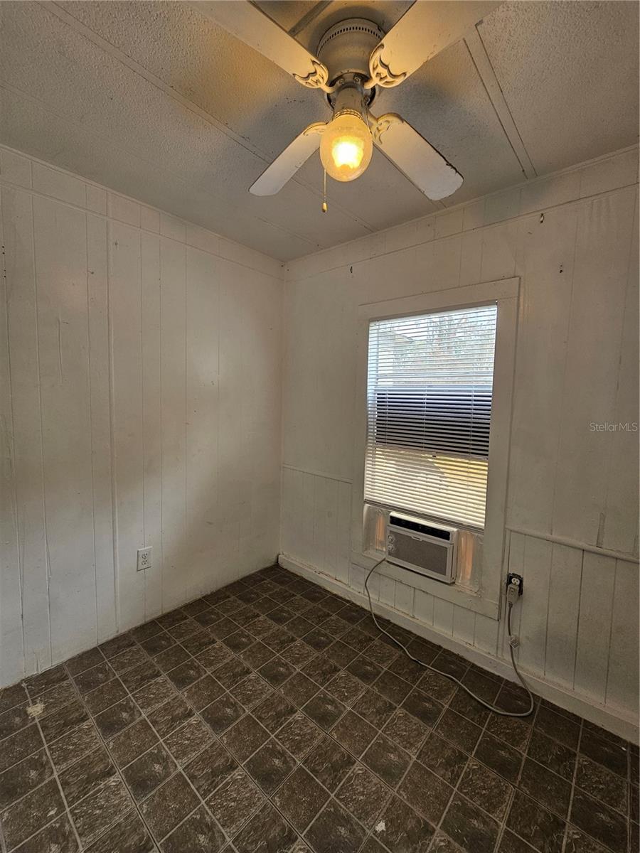 Image 14 of 19 For 2330 Patterson Street