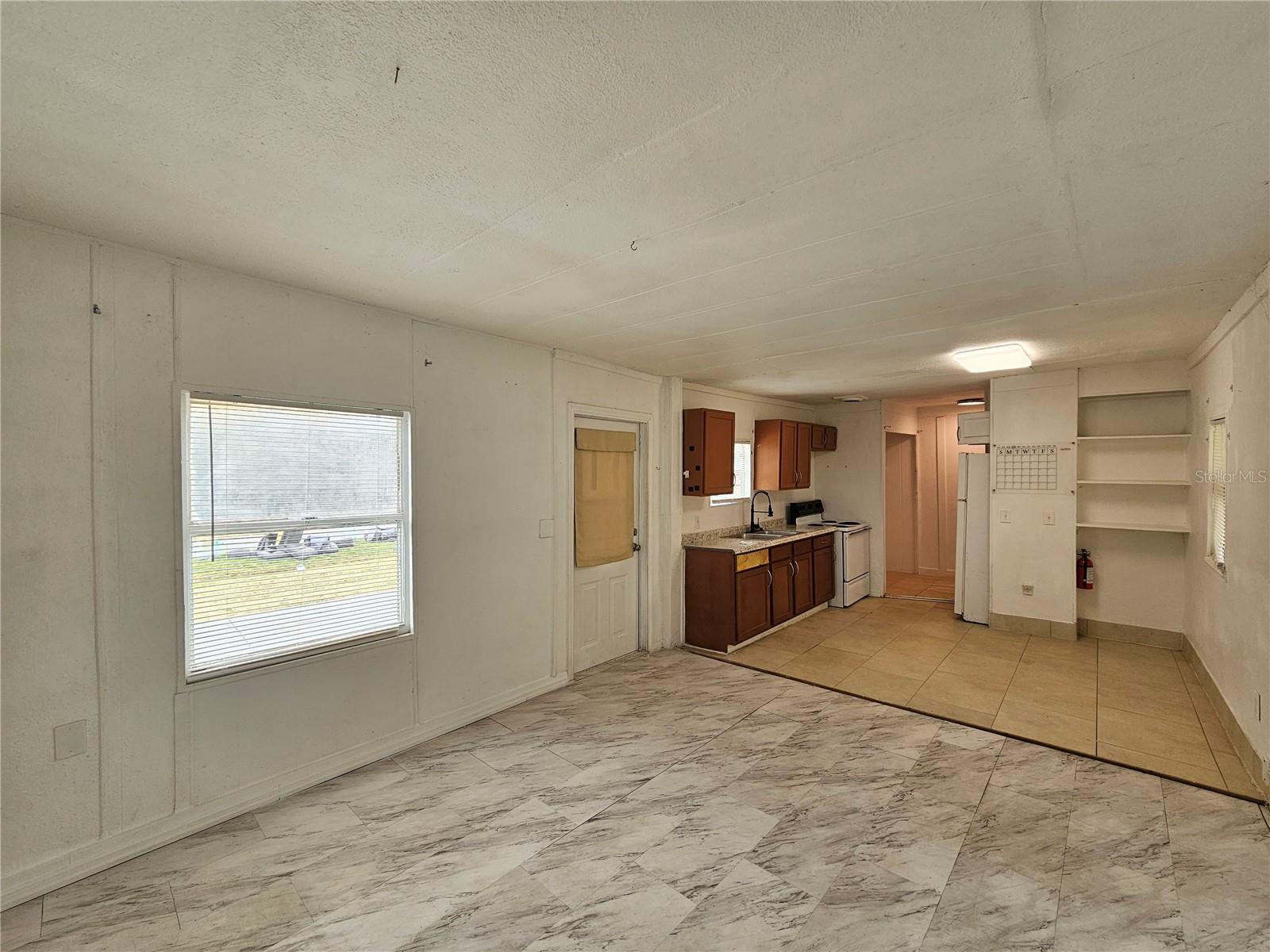 Image 6 of 19 For 2330 Patterson Street