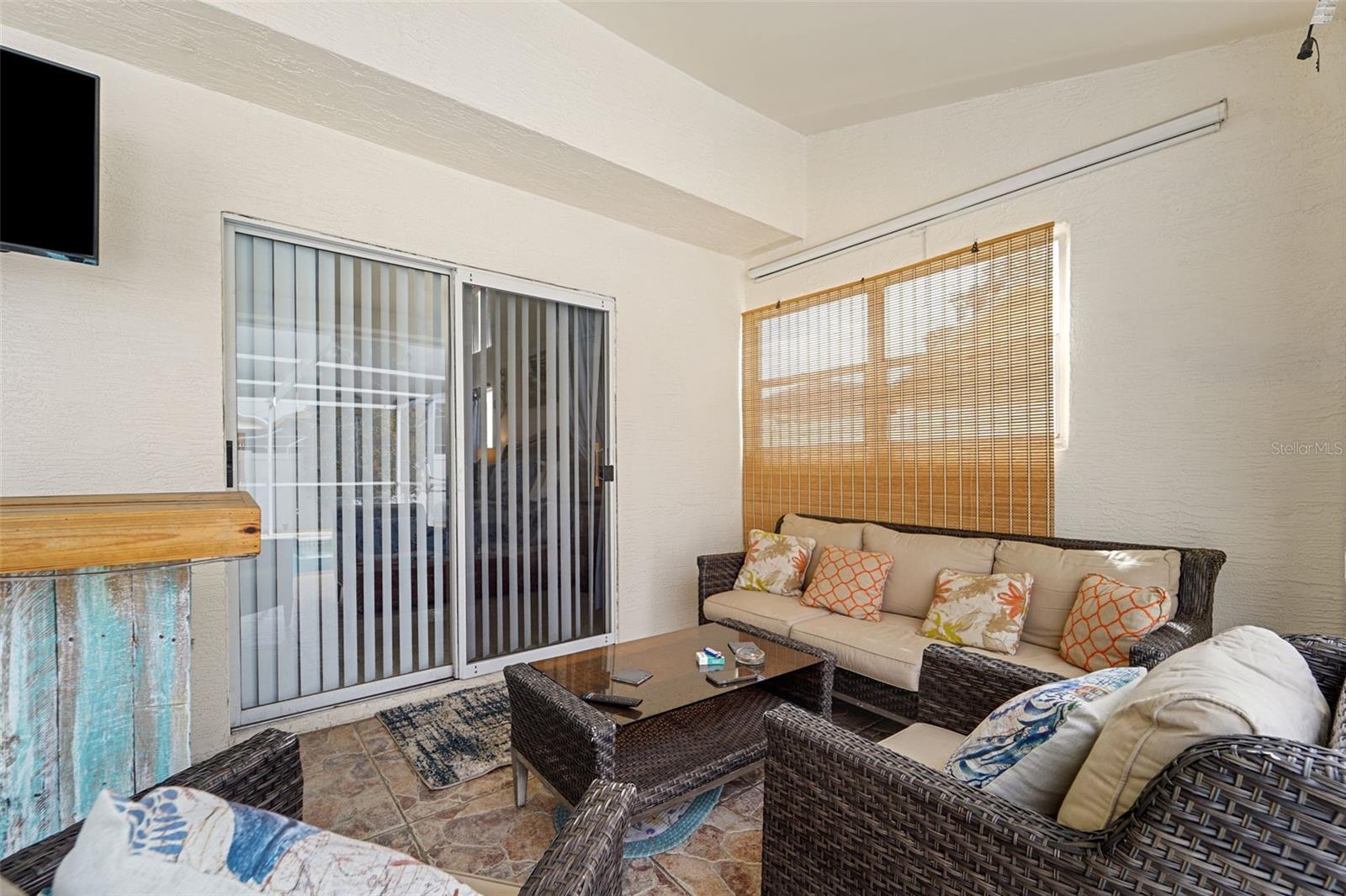 Image 34 of 49 For 9229 Water Hazard Drive