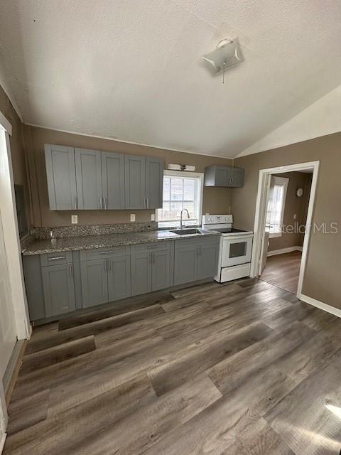 Image 5 of 16 For 1587 Scranton Avenue B