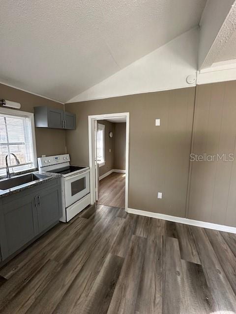 Image 6 of 16 For 1587 Scranton Avenue B