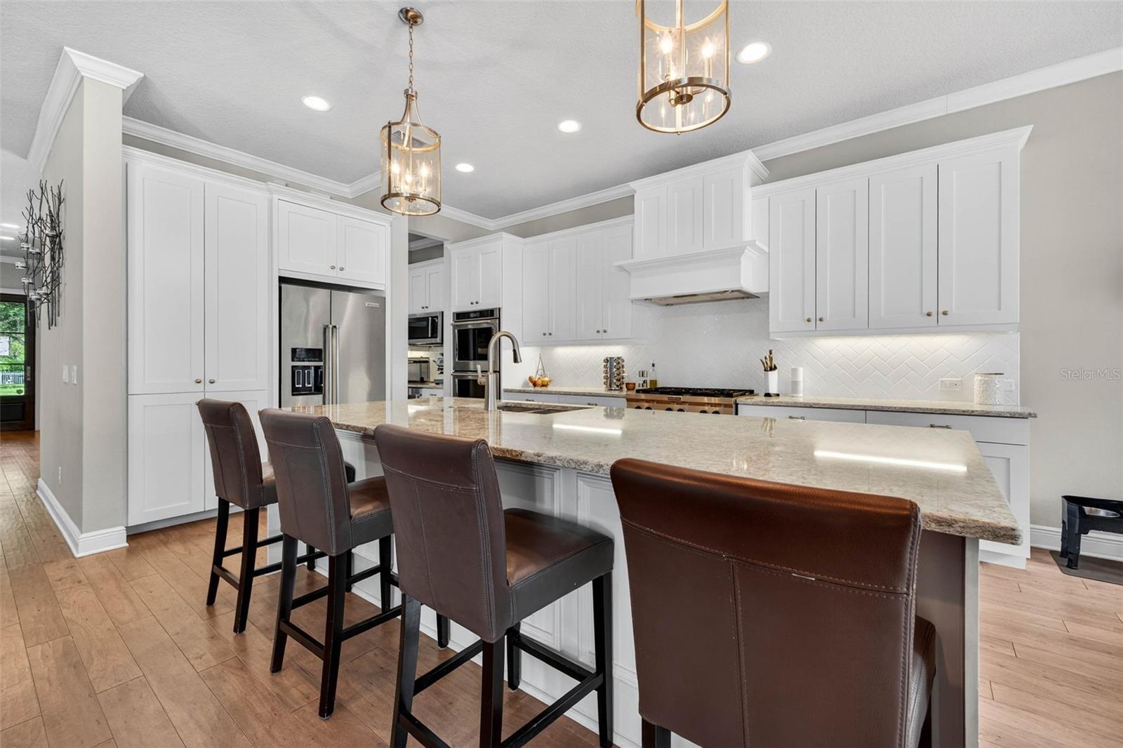 Image 10 of 41 For 3702 San Luis Street