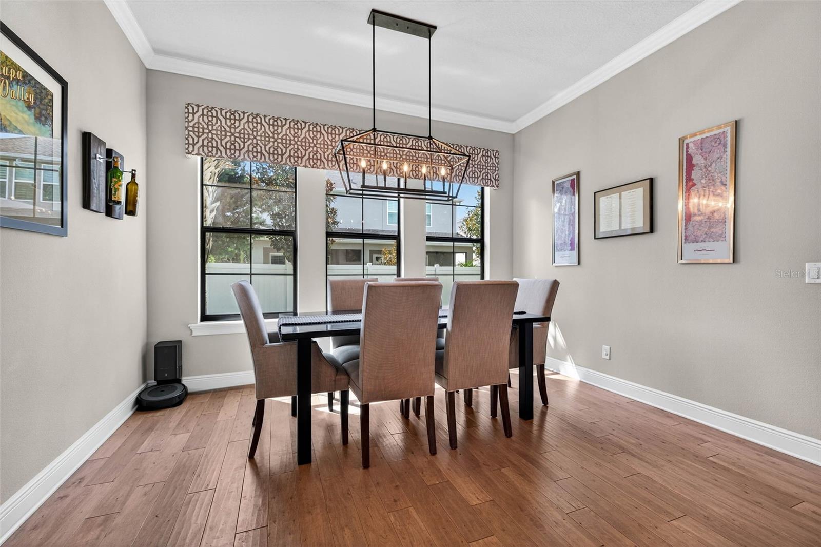 Image 20 of 41 For 3702 San Luis Street