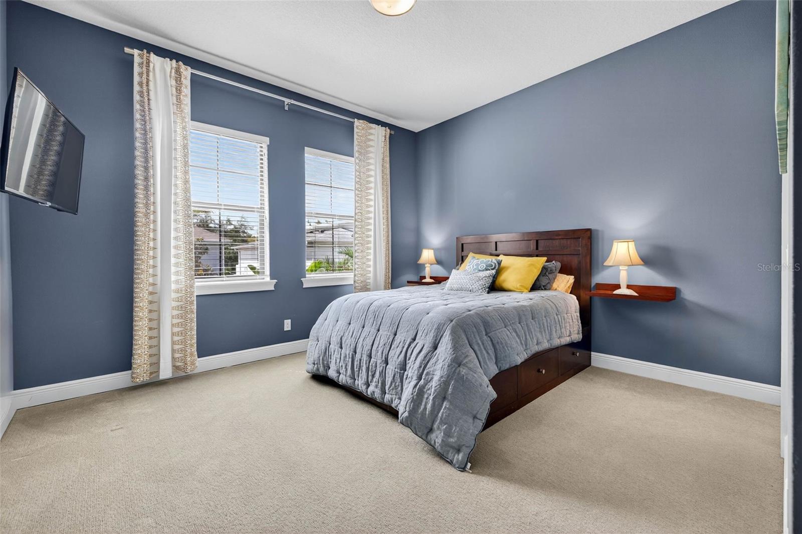 Image 30 of 41 For 3702 San Luis Street