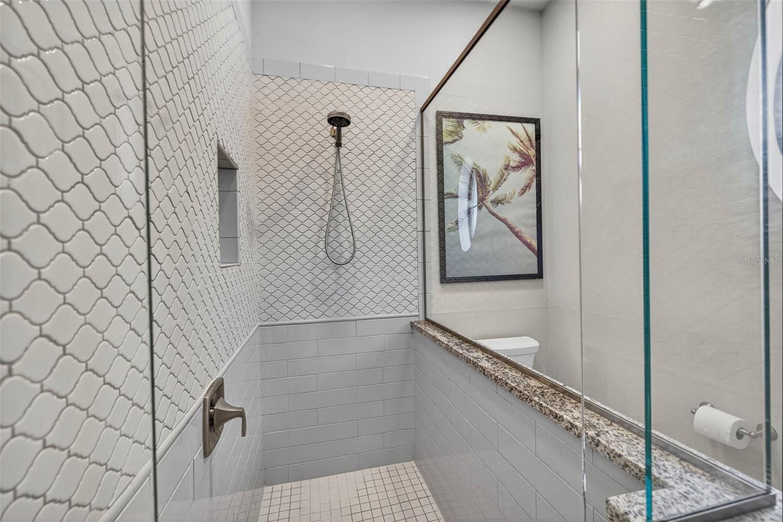 Image 33 of 41 For 3702 San Luis Street