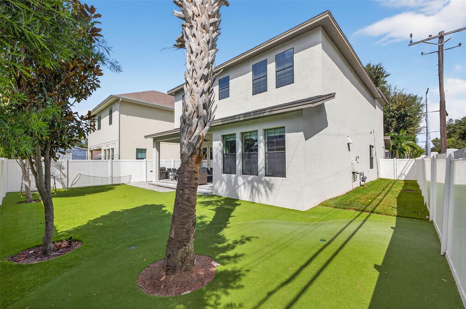 Image 39 of 41 For 3702 San Luis Street