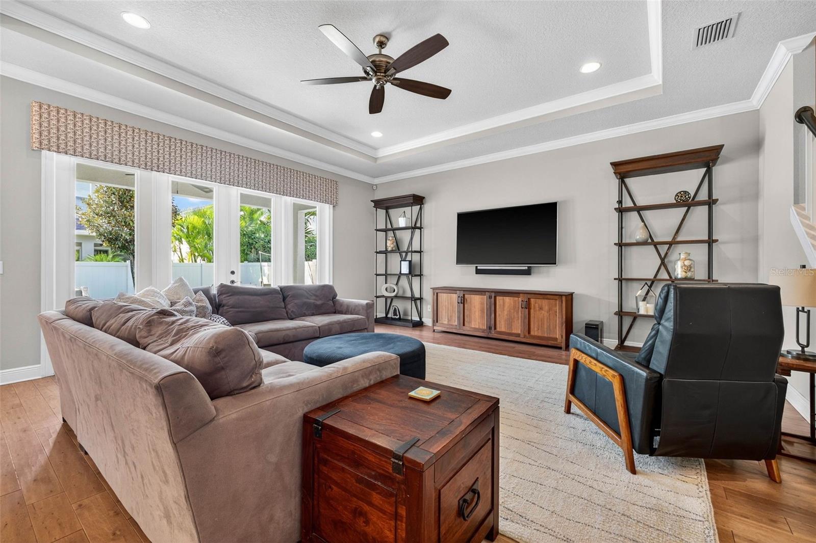 Image 6 of 41 For 3702 San Luis Street