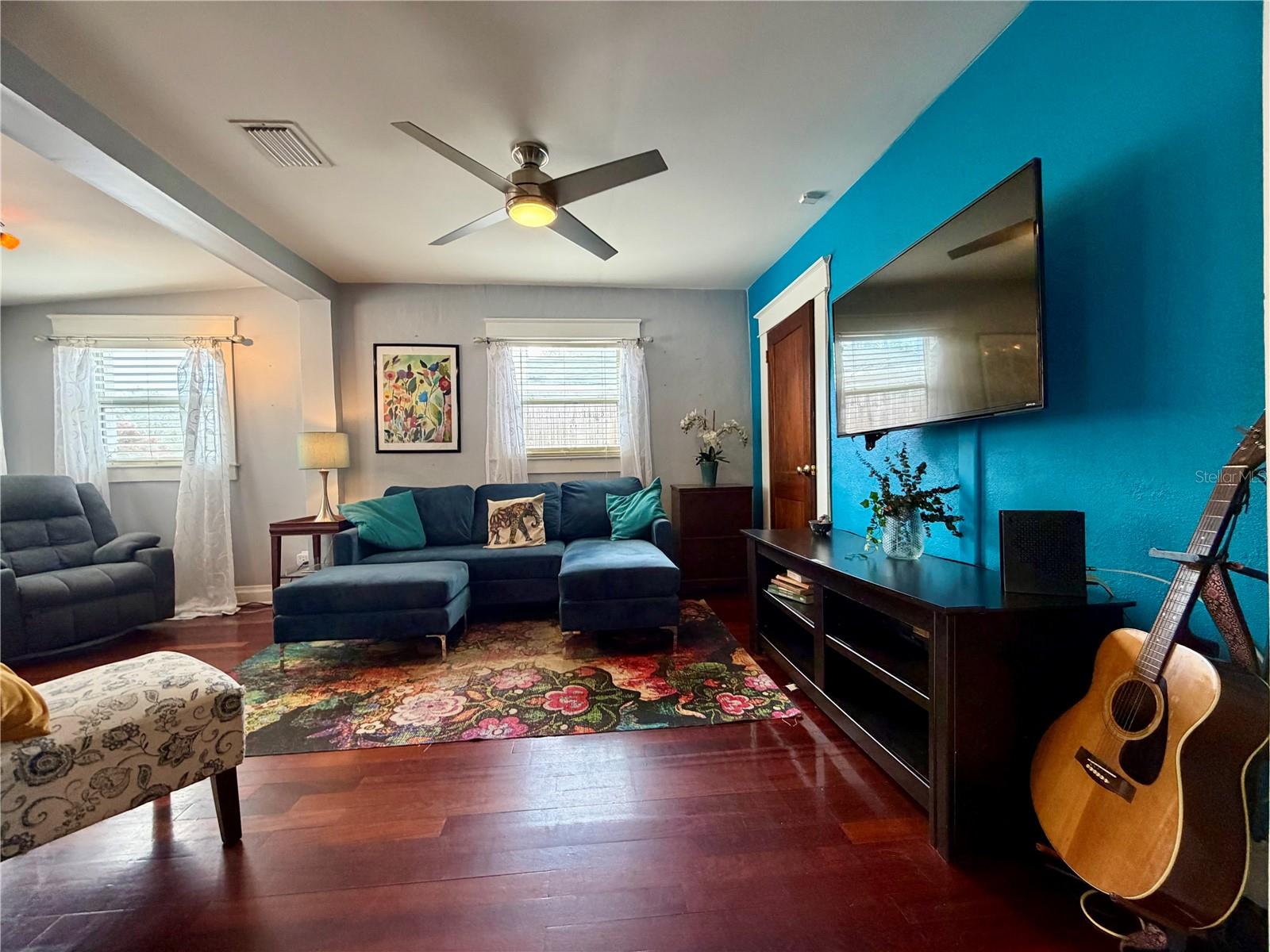 Image 14 of 46 For 403 Chelsea Street