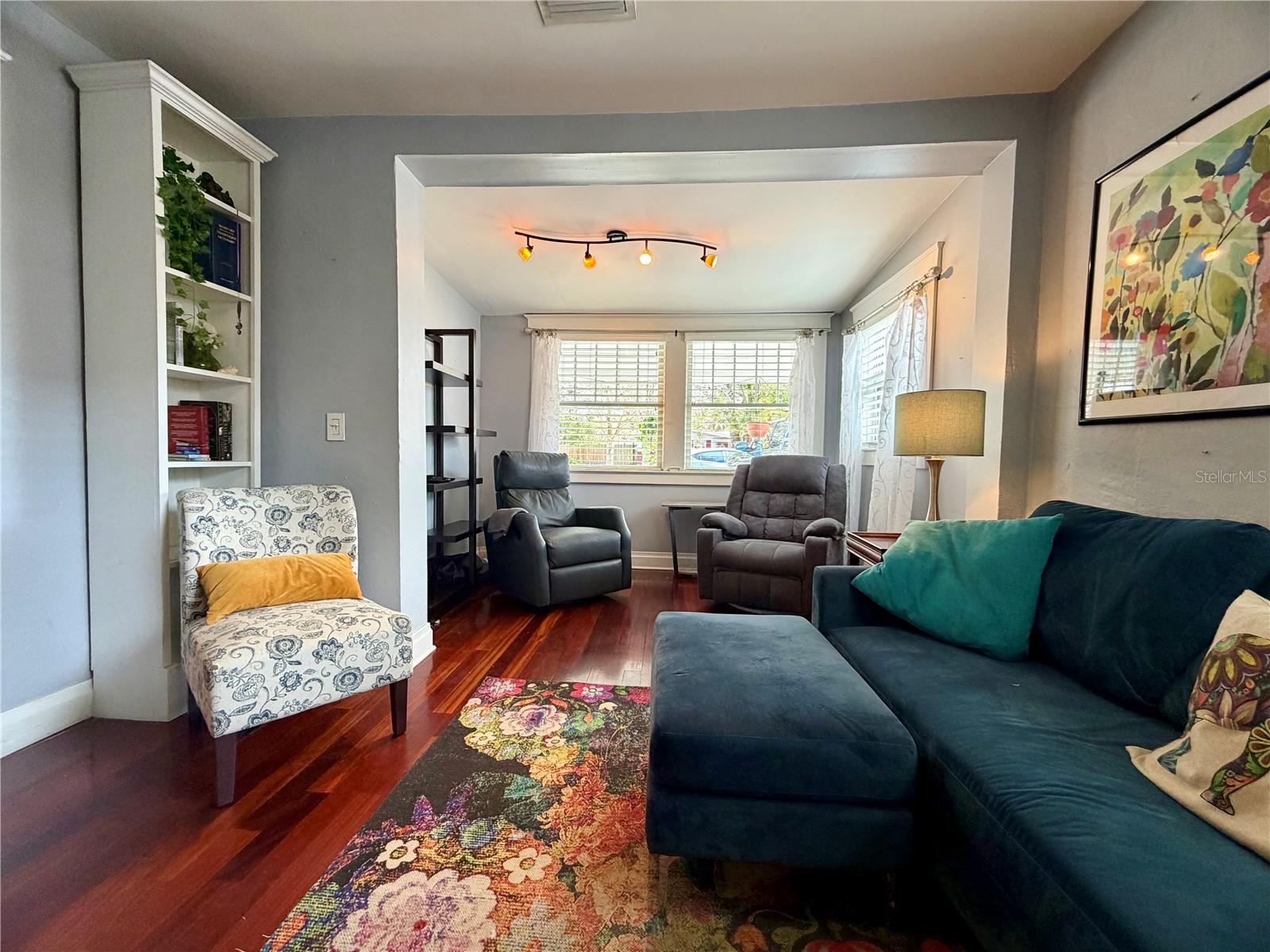 Image 16 of 46 For 403 Chelsea Street