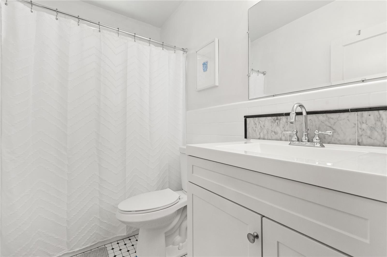 Image 22 of 56 For 406 Alva Street