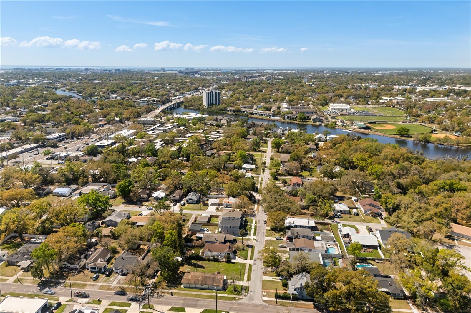 Image 48 of 56 For 406 Alva Street