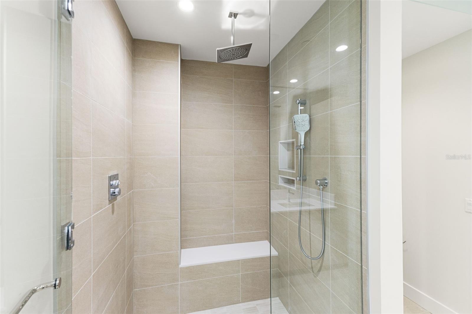 Image 11 of 54 For 275 1st Avenue S 2108