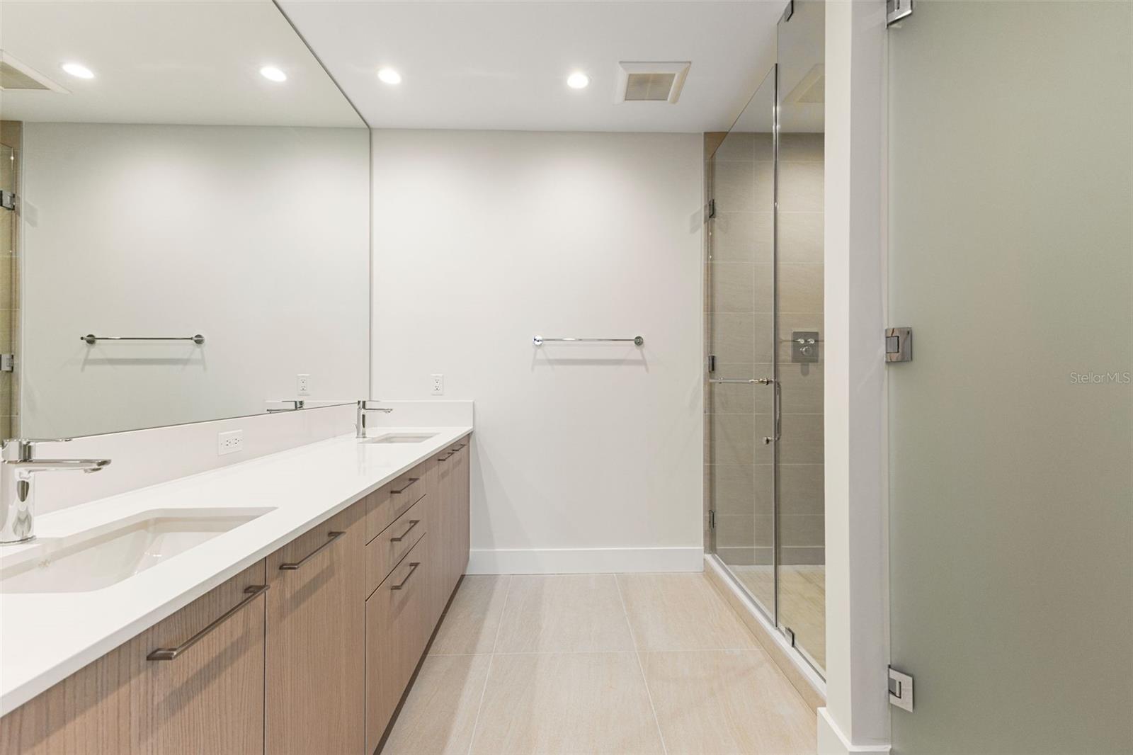 Image 12 of 54 For 275 1st Avenue S 2108