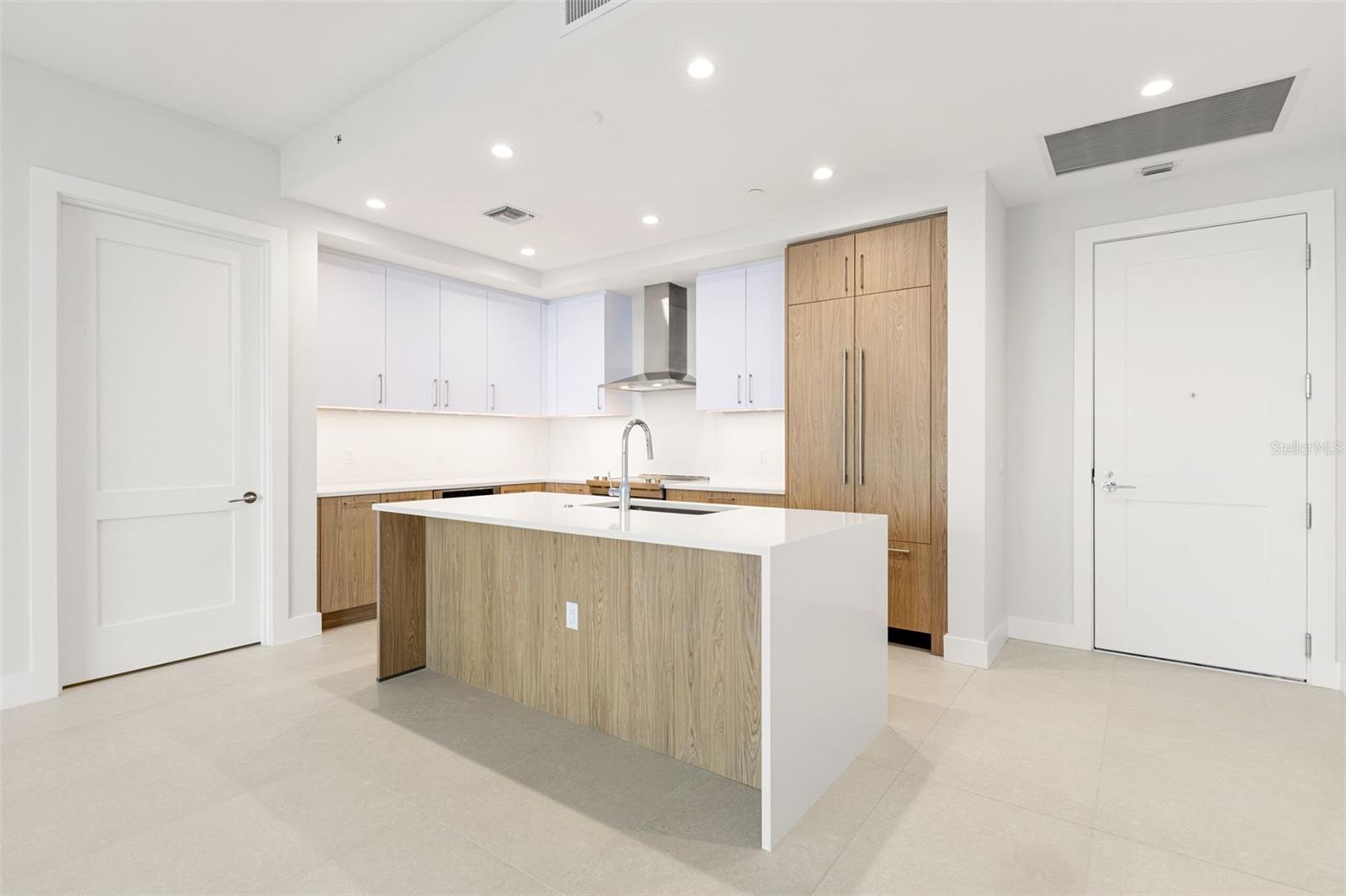 Image 3 of 54 For 275 1st Avenue S 2108