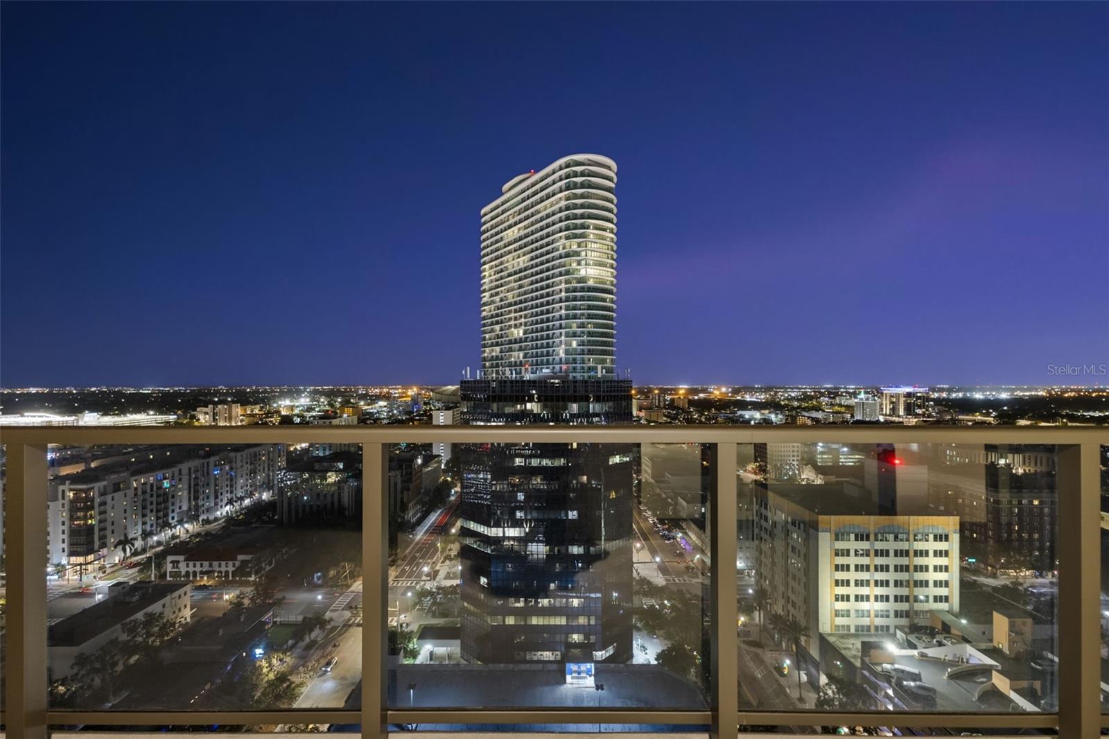 Image 48 of 54 For 275 1st Avenue S 2108