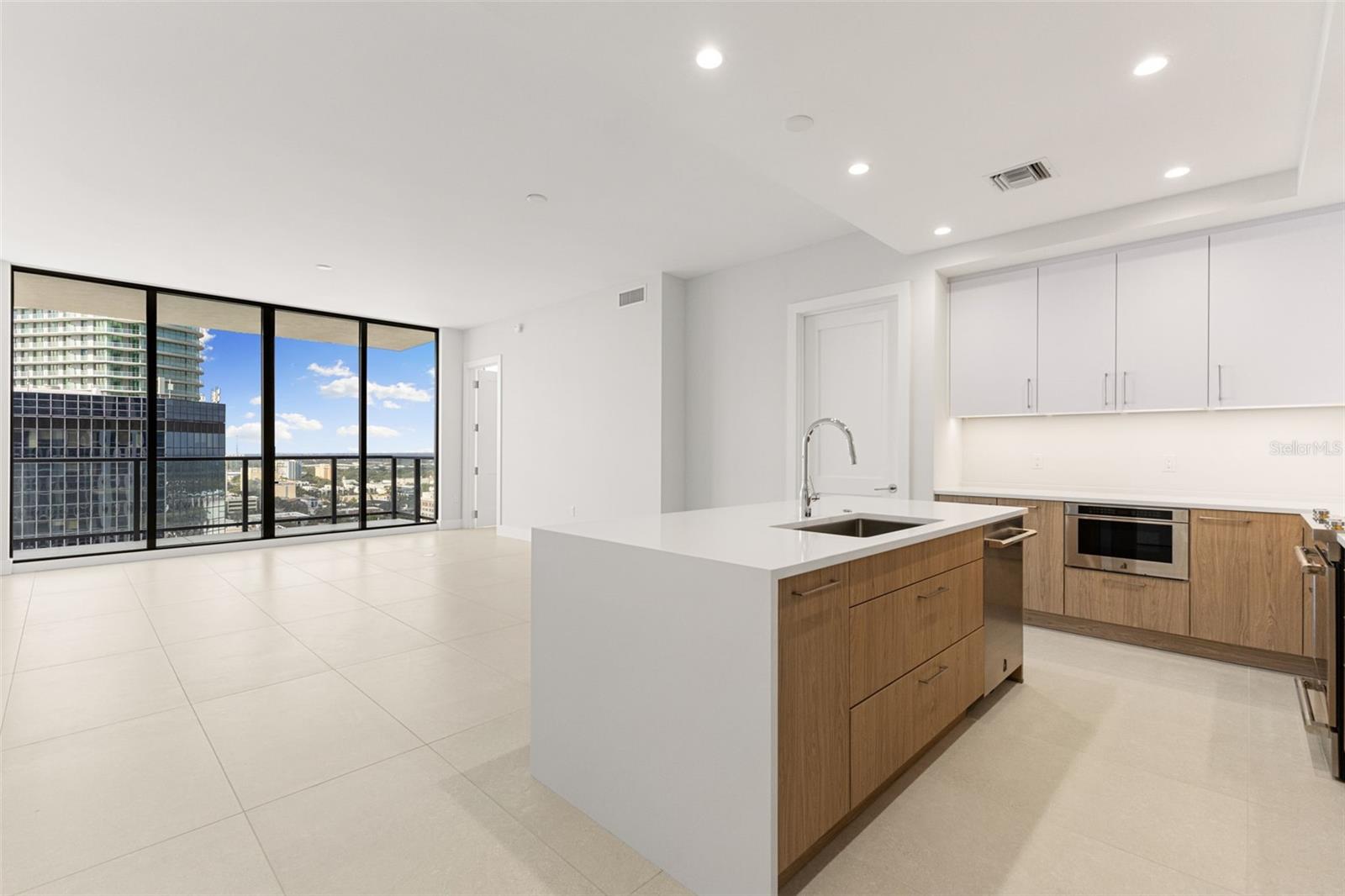 Image 6 of 54 For 275 1st Avenue S 2108