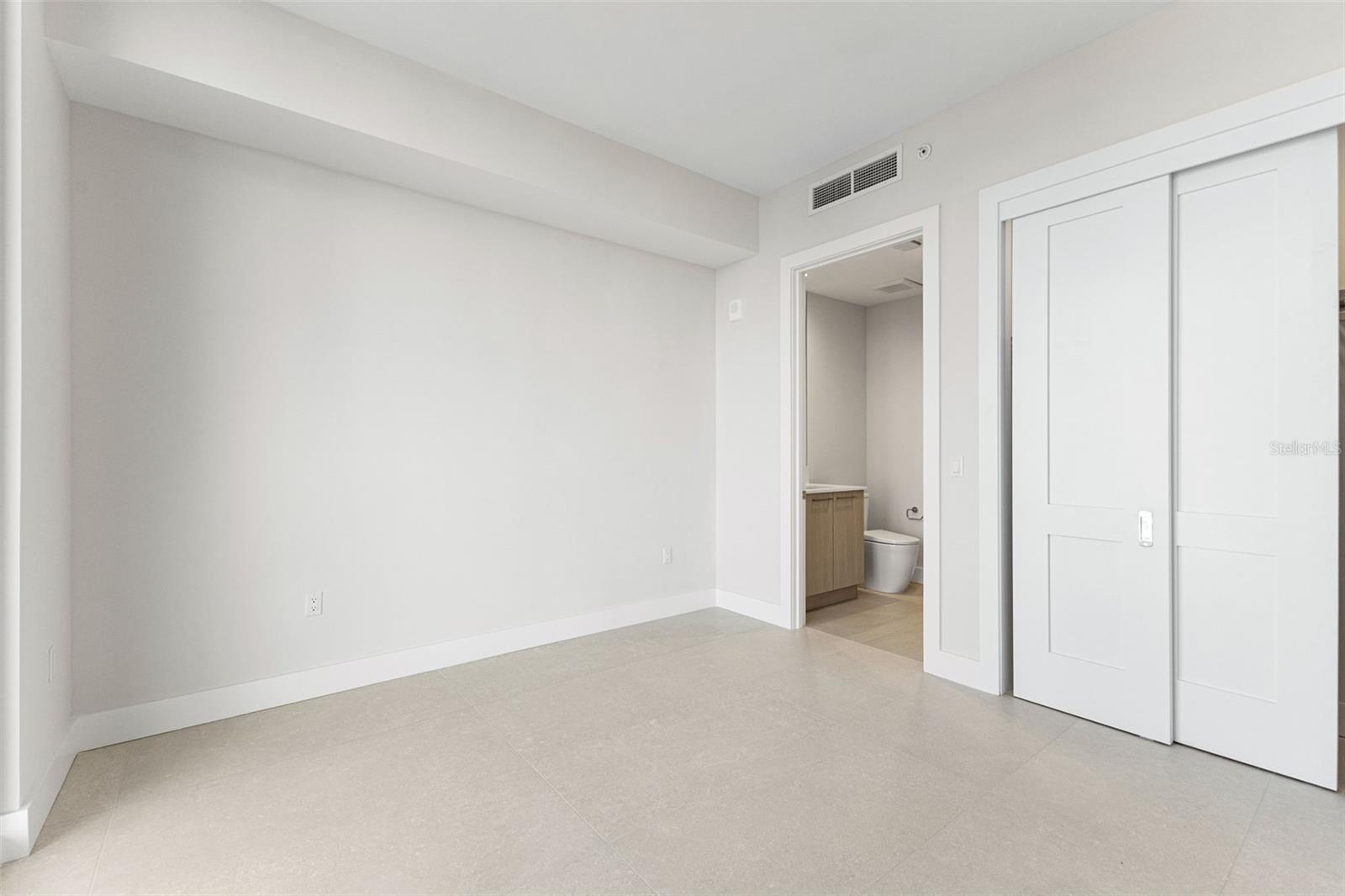 Image 8 of 54 For 275 1st Avenue S 2108