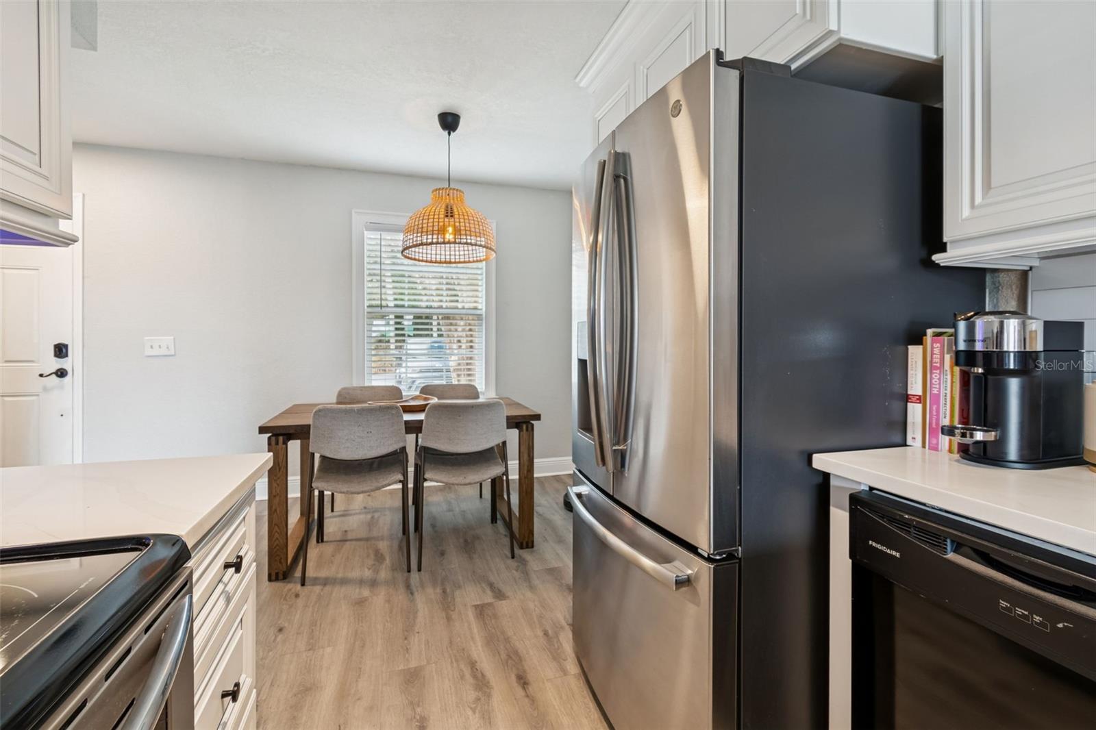 Listing photo id 13 for 13747 Juniper Blossom Drive