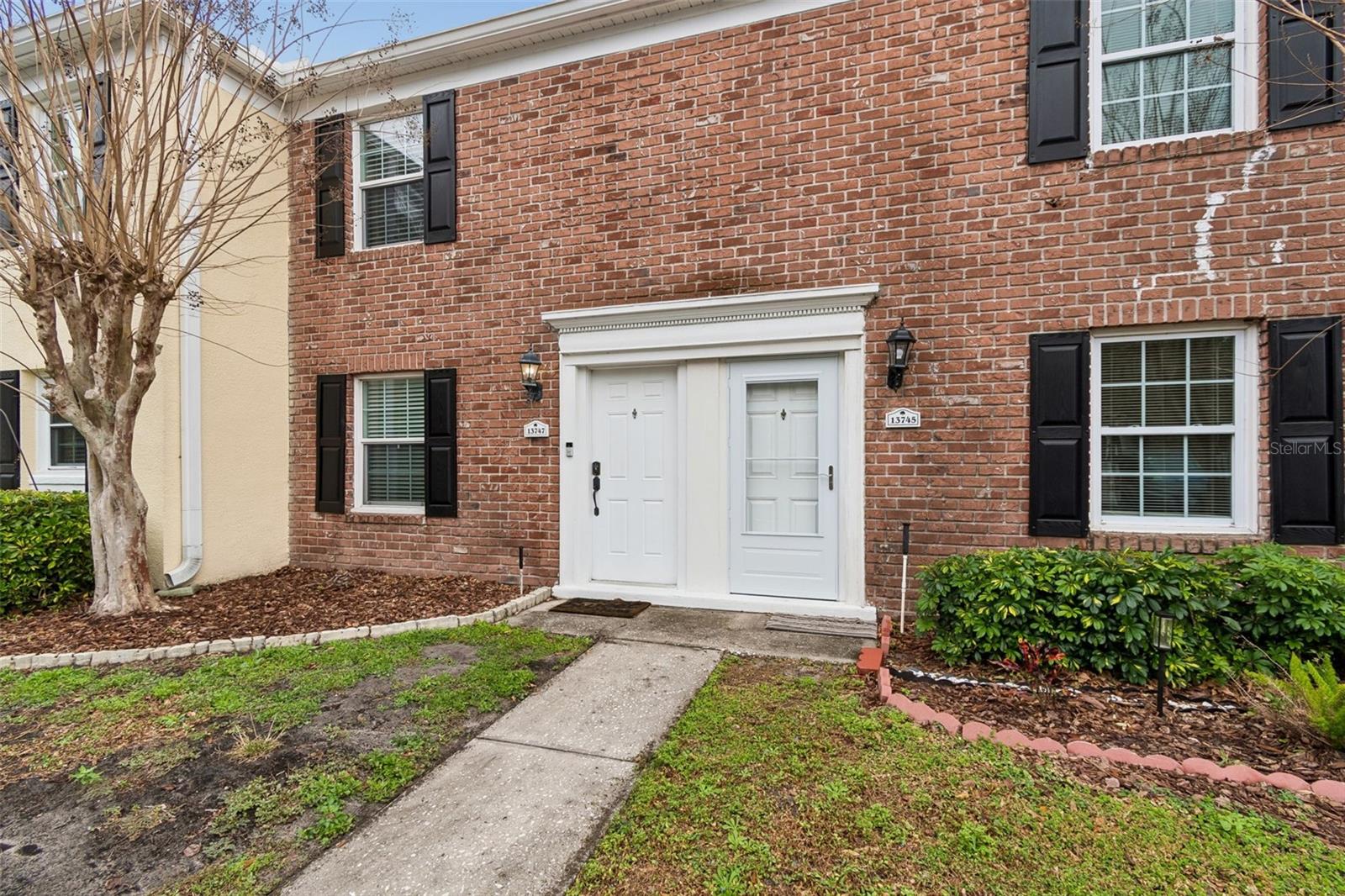 Listing photo id 0 for 13747 Juniper Blossom Drive