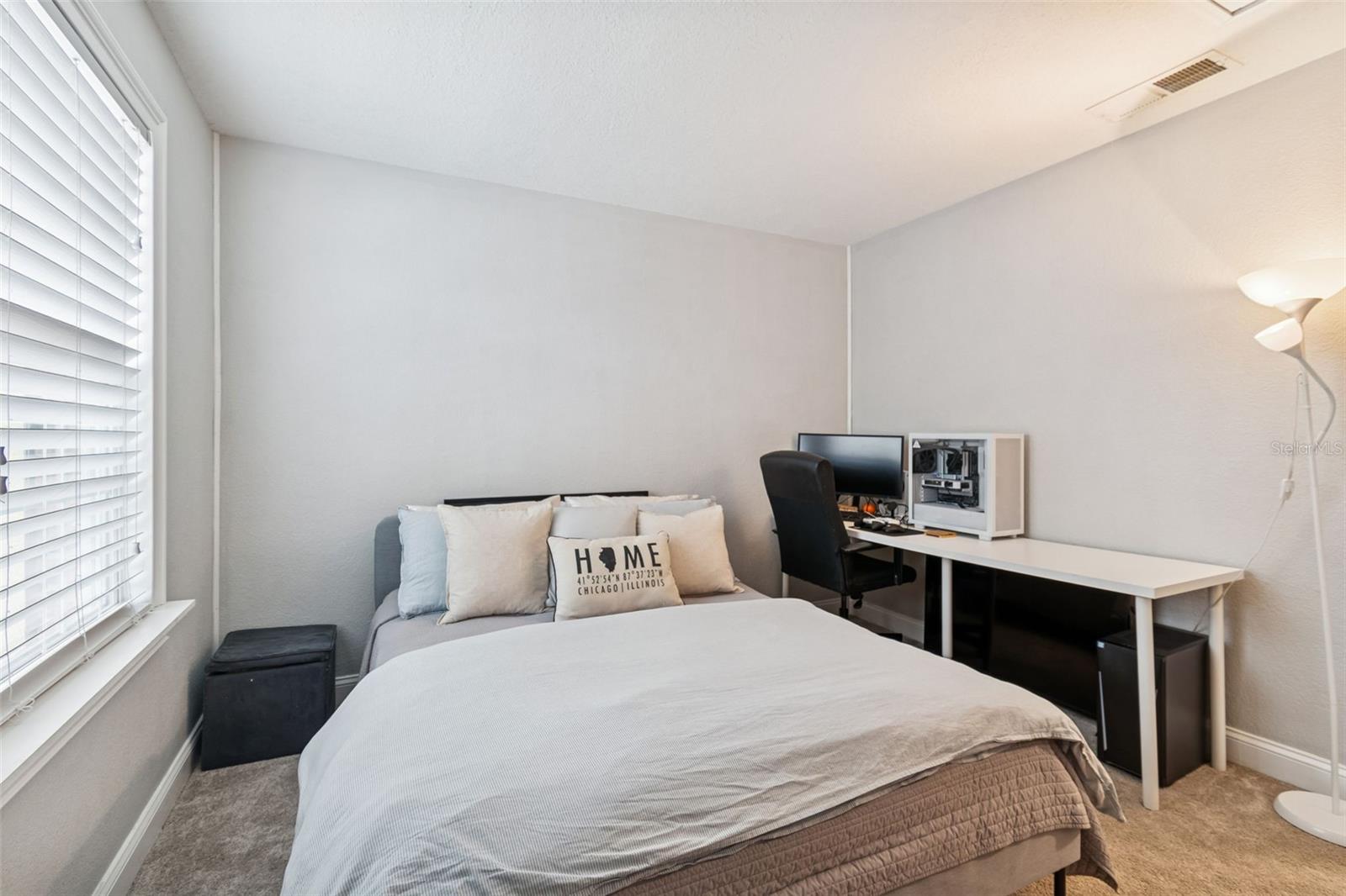 Listing photo id 27 for 13747 Juniper Blossom Drive