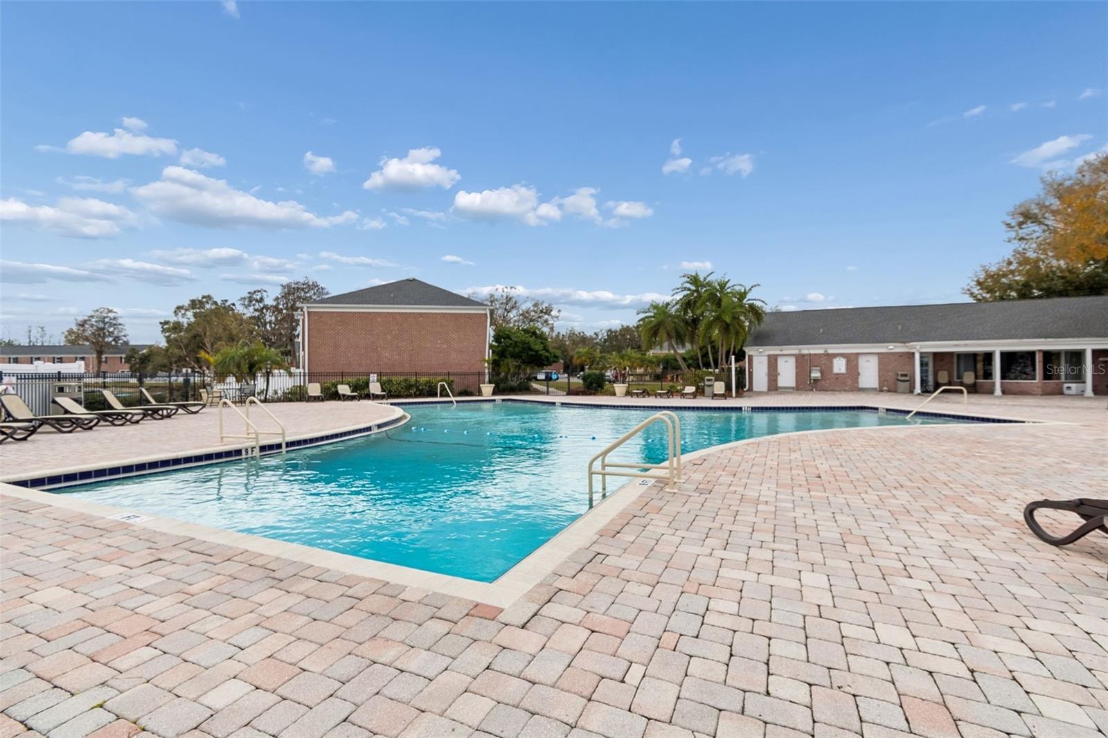 Listing photo id 43 for 13747 Juniper Blossom Drive