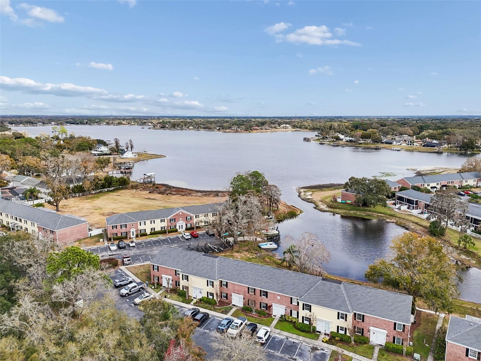 Listing photo id 47 for 13747 Juniper Blossom Drive