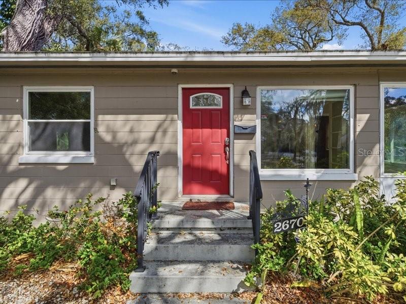 Image 4 of 47 For 2670 Bayside Drive S