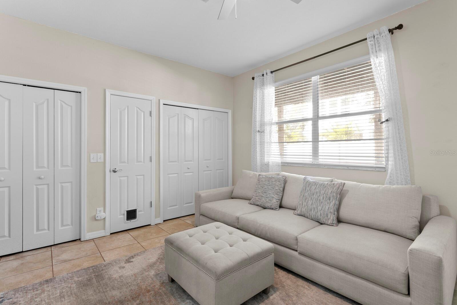 Listing photo id 4 for 2917 Bayshore Pointe Drive