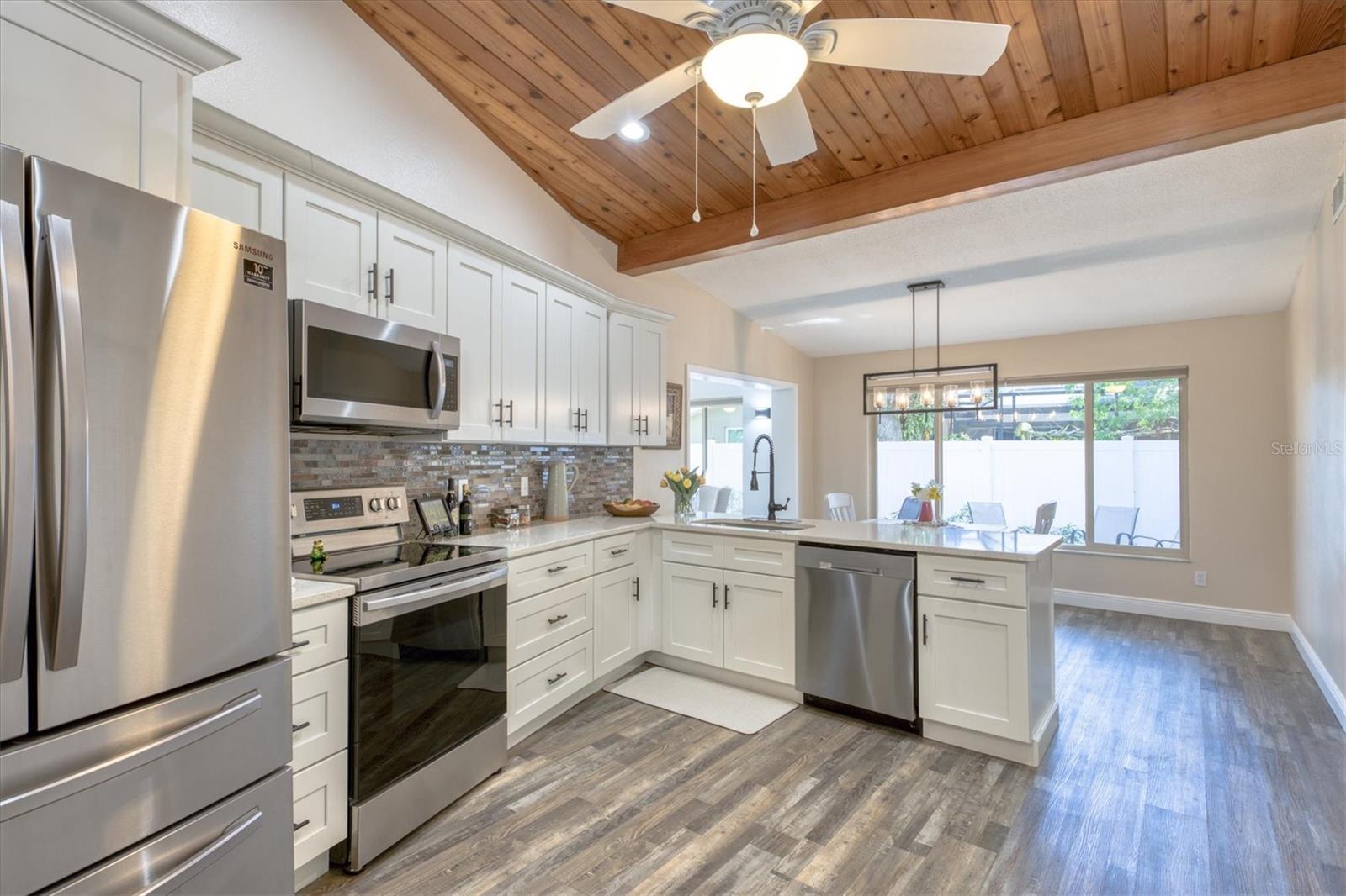 Image 11 of 48 For 13964 106th Avenue