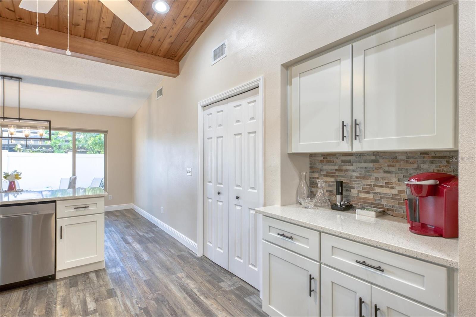 Image 12 of 48 For 13964 106th Avenue