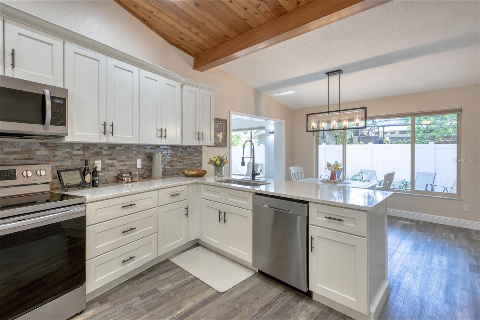 Image 13 of 48 For 13964 106th Avenue