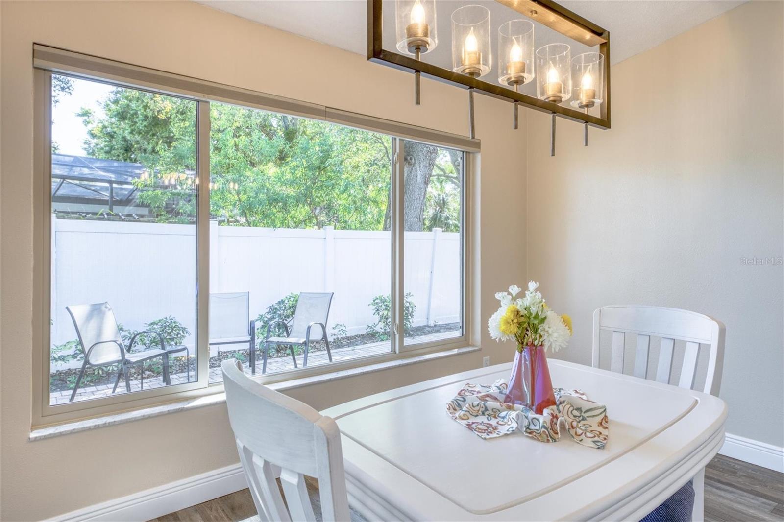 Image 17 of 48 For 13964 106th Avenue