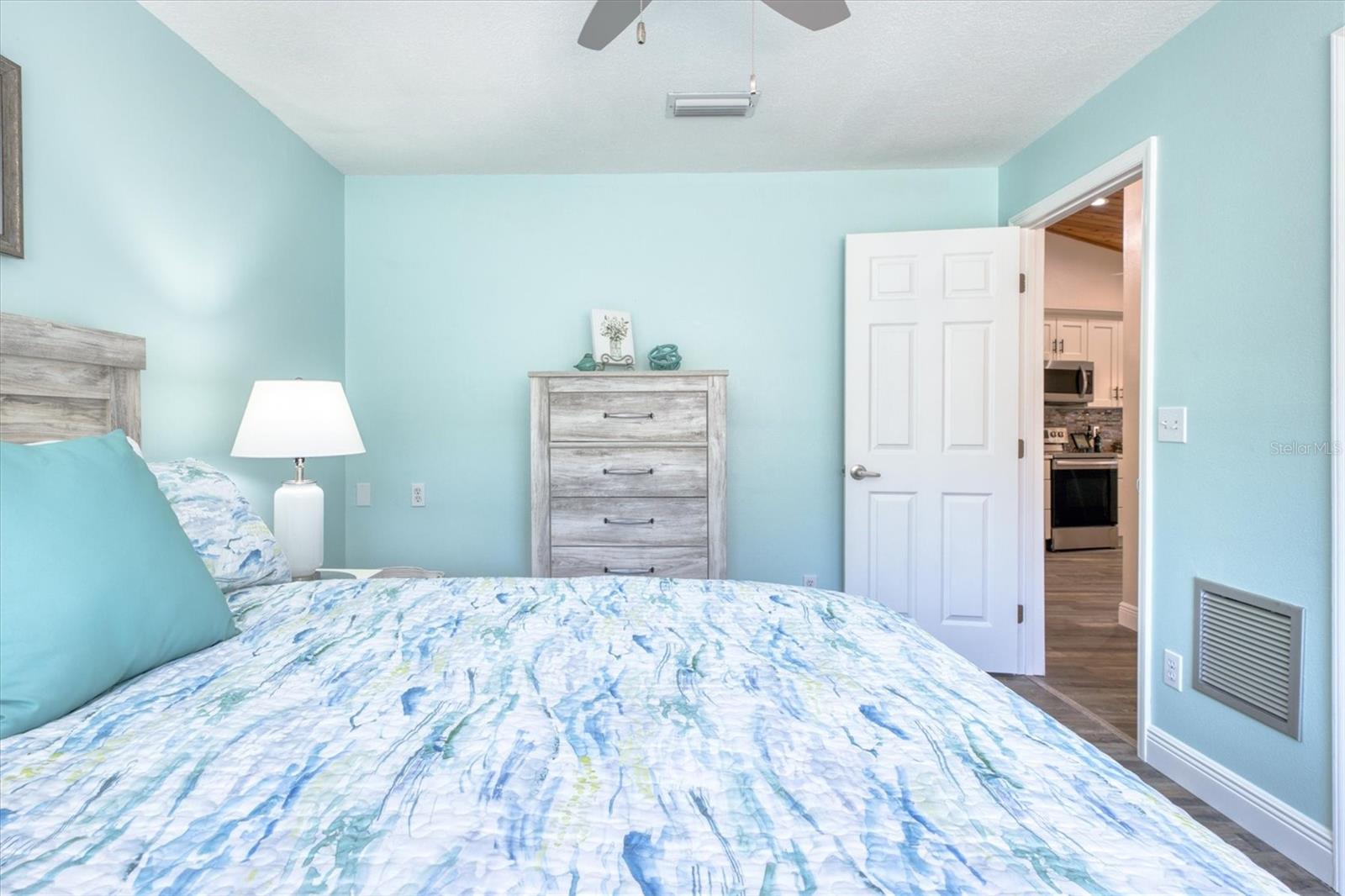 Image 37 of 48 For 13964 106th Avenue