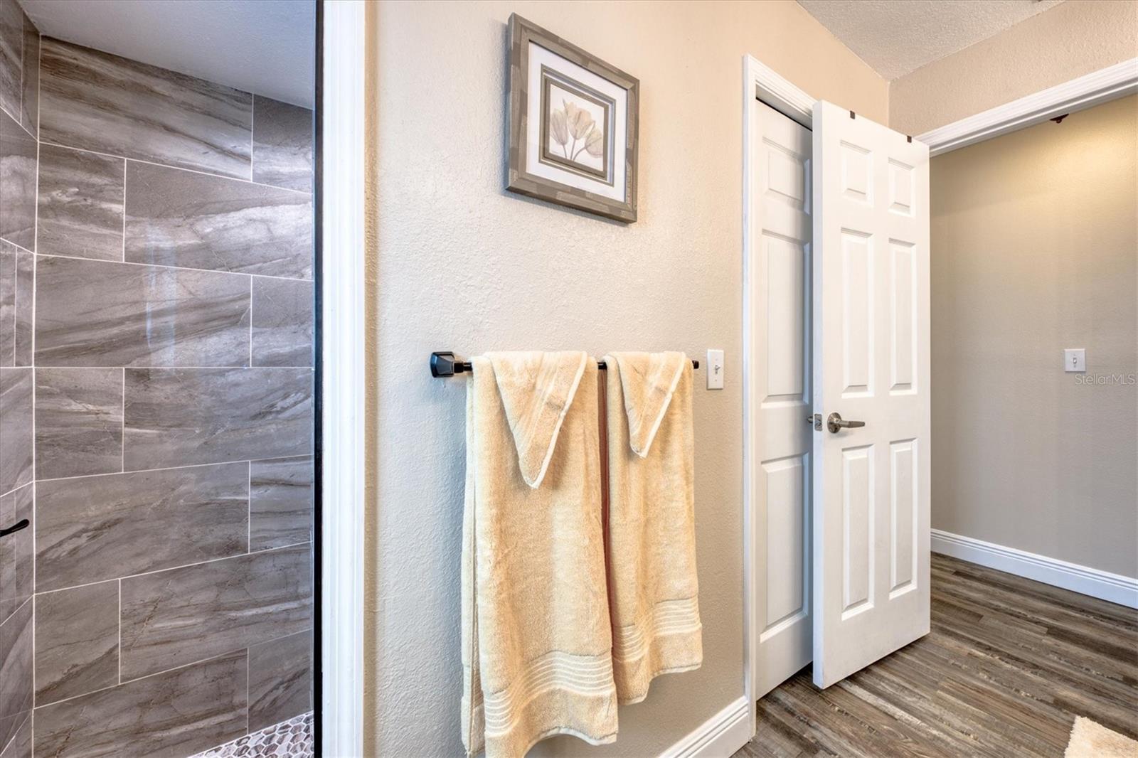 Image 39 of 48 For 13964 106th Avenue